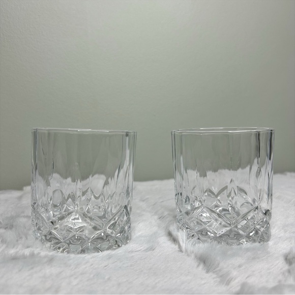 Double Old Fashioned Textured Whiskey Shot Glasses Set Pair of 2 | 6 oz Tumblers - Picture 2 of 7